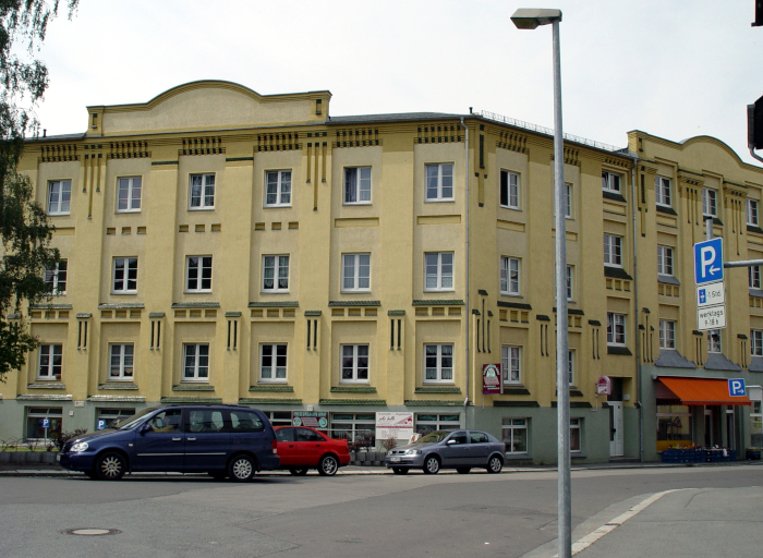 The renovated H. Max Lindner Strumpffabrik in Thalheim in 2004